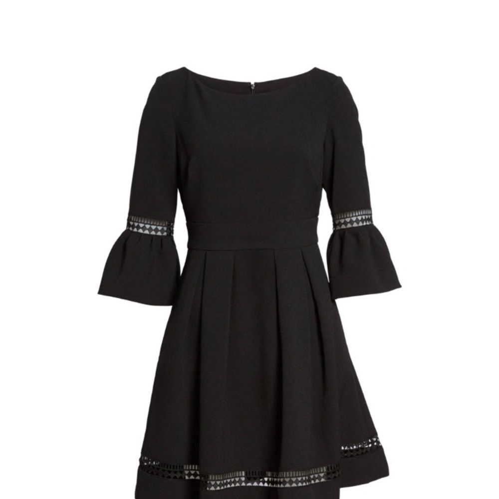 Eliza J Women's Black Dress Fit Flare Bell Sleeve Black Cocktail Dress Sz 6